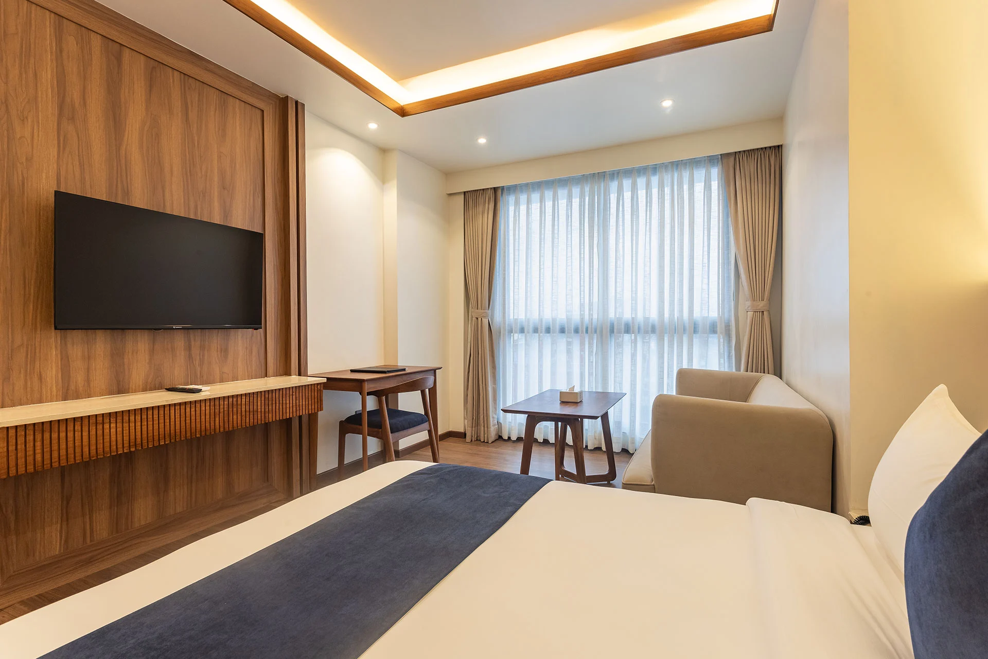 Deluxe Queen Room